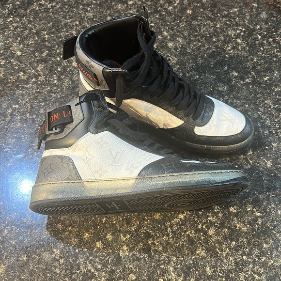 Louis Vuitton sneaker (excellent condition) - Picture 5 of 6